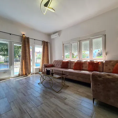 House Plavi 2130 Holiday home