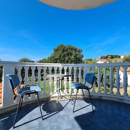 House Plavi 2130
