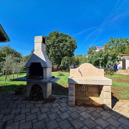 Holiday home House Plavi 2130 *