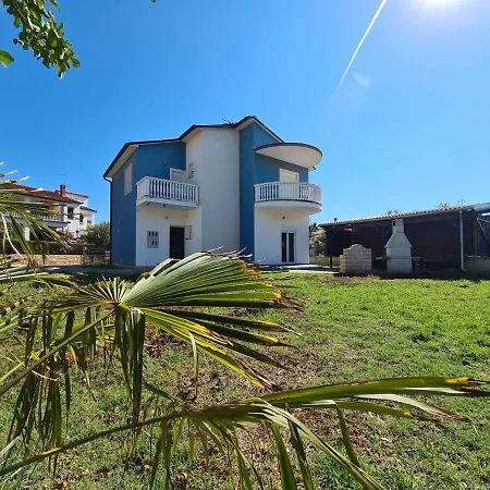 House Plavi 2130 *