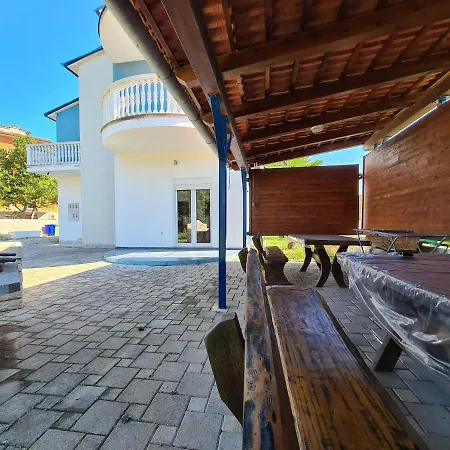 House Plavi 2130 Medolino