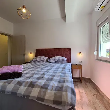 House Plavi 2130 Tatil Evi