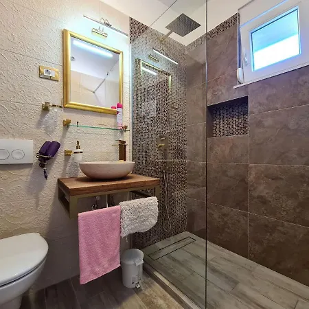 House Plavi 2130