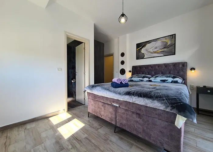 House Plavi 2130 *