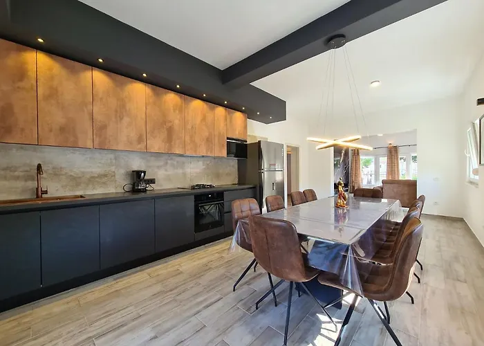 House Plavi 2130