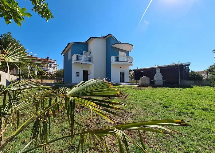 House Plavi 2130 *