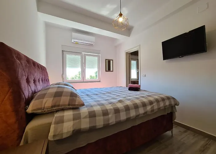 Vakantiehuis House Plavi 2130